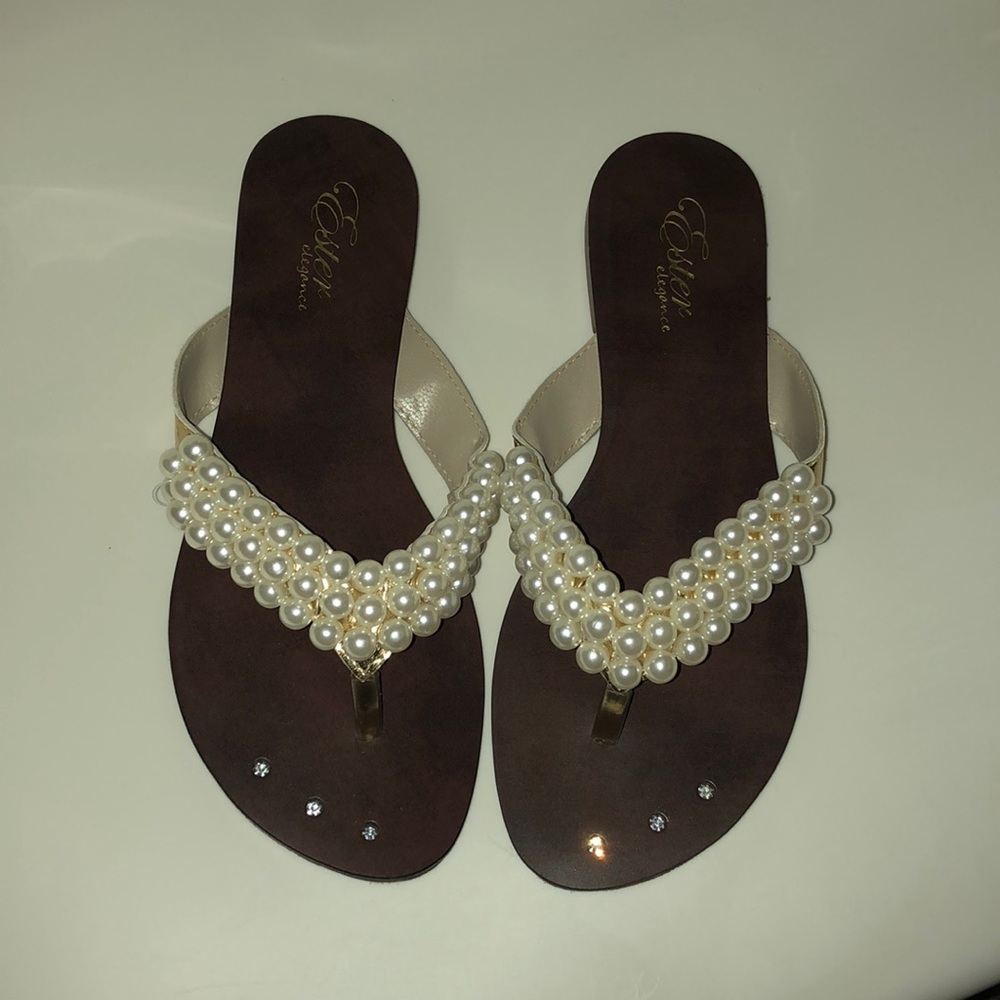 Pearl sandals